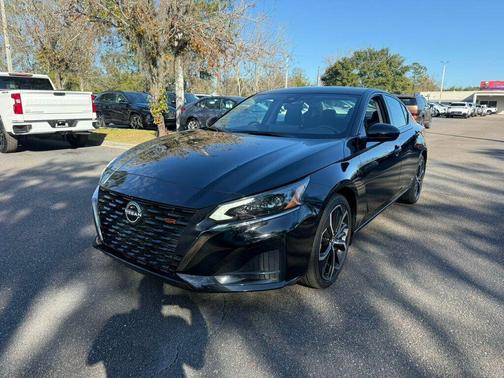 2024 Nissan Altima SR FWD