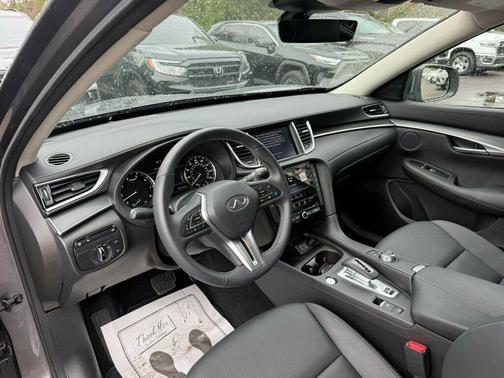 2025 INFINITI QX50 Pure AWD