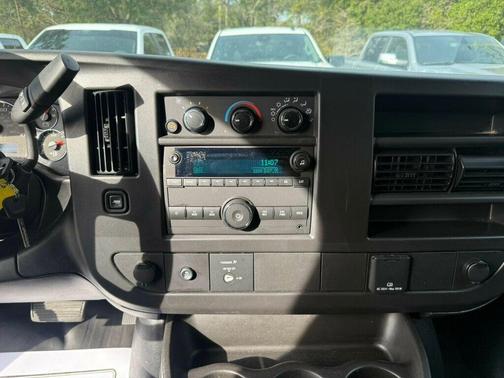 2024 GMC Savana 2500 Work Van