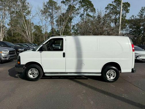 2024 GMC Savana 2500 Work Van