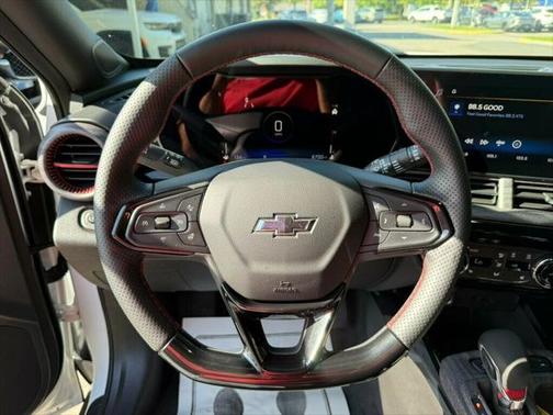 2025 Chevrolet Trax FWD 2RS