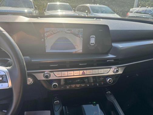 Glacial White Pearl 2024 Kia Telluride S