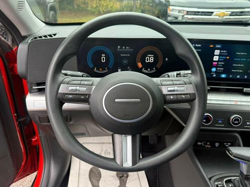 2024 Hyundai KONA SE