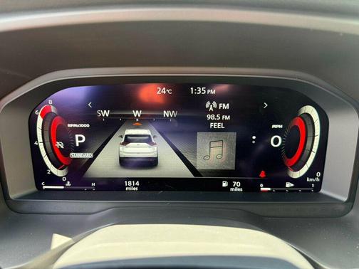 Champagne Silver Metallic 2025 Nissan Rogue SL