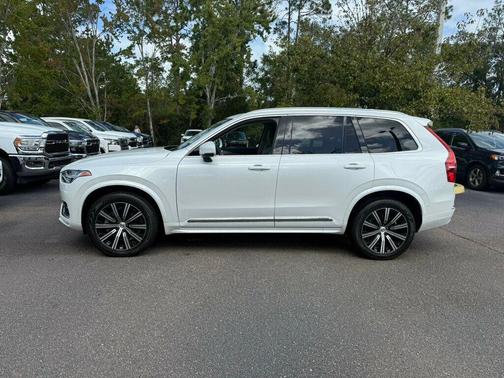 2024 Volvo XC90 B5 Plus Bright Theme