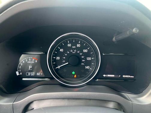Platinum White Pearl 2022 Honda HR-V EX
