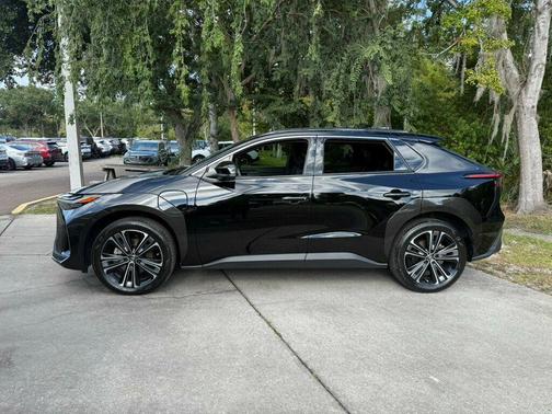 2023 Toyota bZ4X Limited