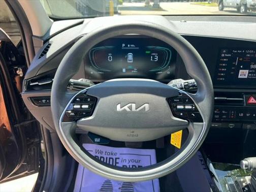 2024 Kia Niro LX