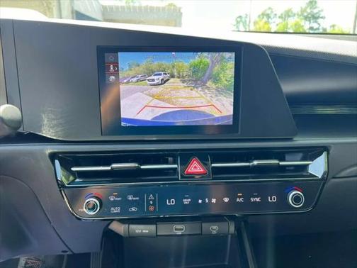 2024 Kia Niro LX