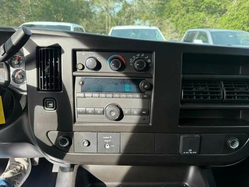 Summit White 2024 GMC Savana 2500 Work Van