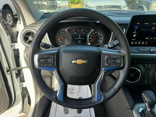 Summit White 2025 Chevrolet Blazer 2LT