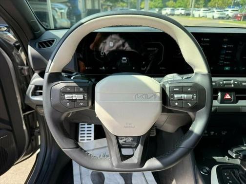 2025 Kia K4 GT-Line Turbo