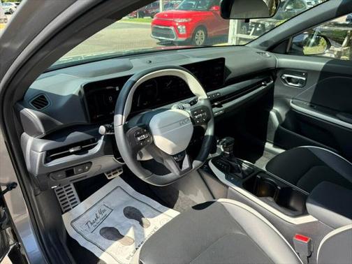 2025 Kia K4 GT-Line Turbo