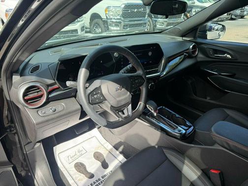 2025 Chevrolet Trax FWD 2RS