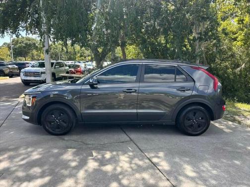 2023 Kia Niro EX