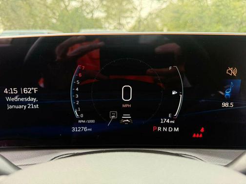 2025 Cadillac XT4 Premium Luxury