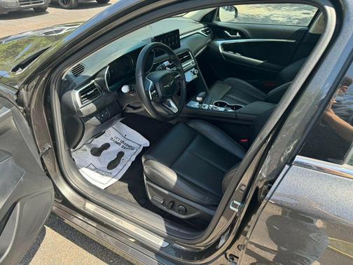 Makalu Gray 2026 Genesis G70 2.5T RWD