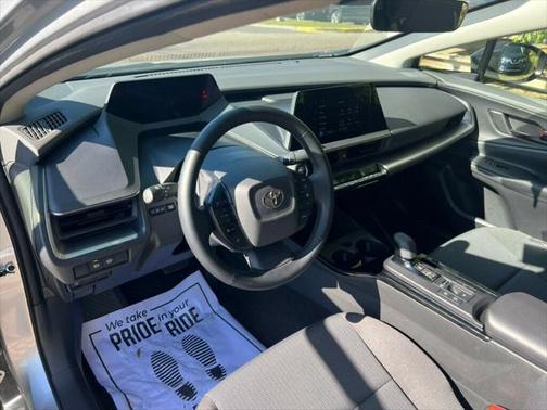 2024 Toyota Prius LE