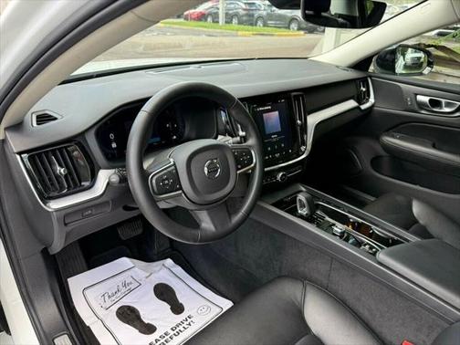 2025 Volvo S60 B5 Core