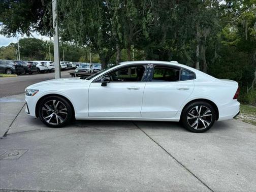 2025 Volvo S60 B5 Core
