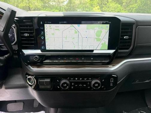 Summit White 2026 Chevrolet Silverado 1500 RST
