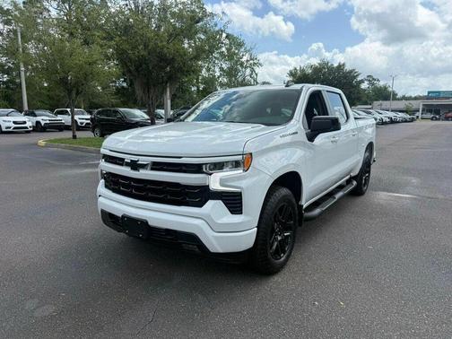Summit White 2026 Chevrolet Silverado 1500 RST