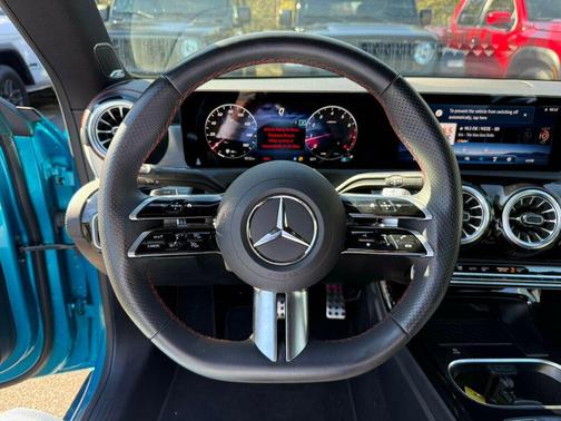 2025 Mercedes-Benz CLA 250 4MATIC