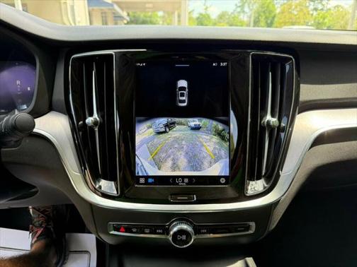 2024 Volvo S60 B5 Core Dark Theme