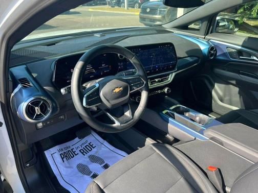 2024 Chevrolet Equinox EV 2LT