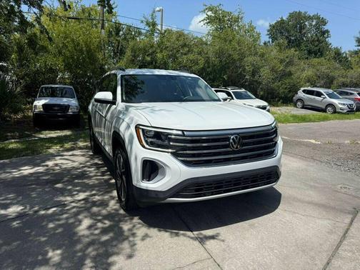 2024 Volkswagen Atlas 2.0T SE w/Technology 4MOTION