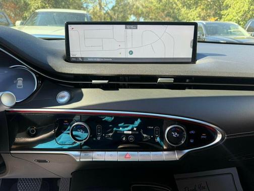 2024 Genesis GV70 2.5T AWD