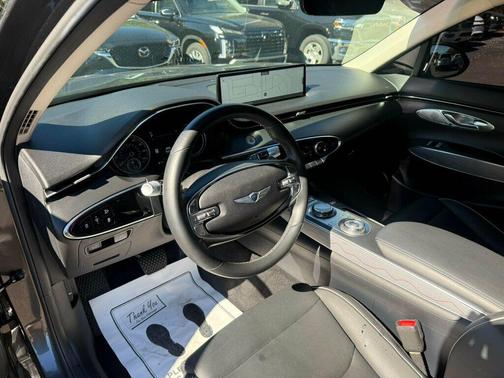 2024 Genesis GV70 2.5T AWD
