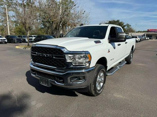 2024 RAM 2500 Big Horn Crew Cab 4x4 8' Box