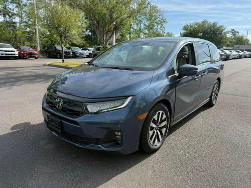 Sonic Gray Pearl 2025 Honda Odyssey EX-L