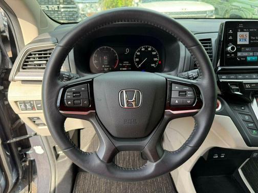 Sonic Gray Pearl 2025 Honda Odyssey EX-L