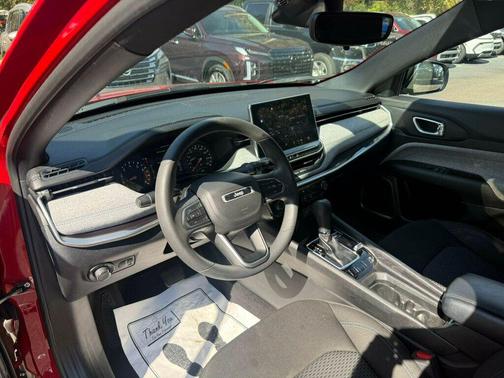 2023 Jeep Compass Sport