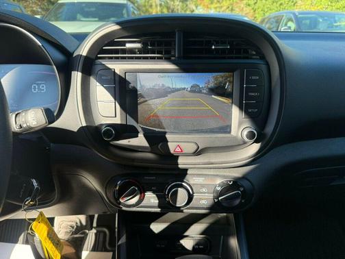 2025 Kia Soul LX FWD