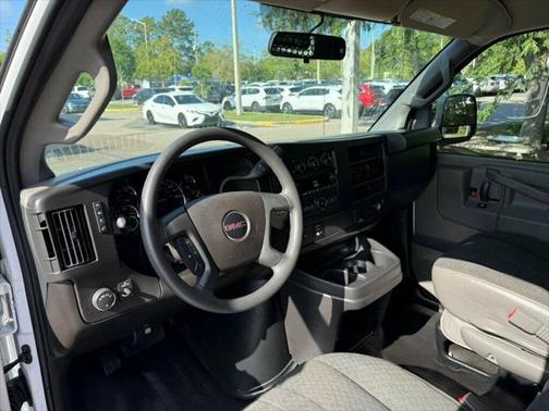 2023 GMC Savana 2500 Work Van