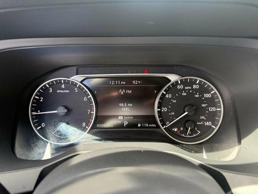 2025 Nissan Pathfinder S FWD