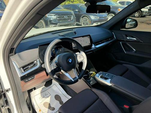 2024 BMW X1 xDrive28i
