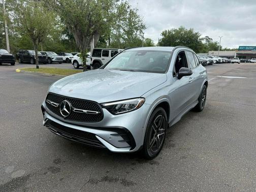 Cirrus Silver Metallic 2026 Mercedes-Benz GLC 300 Base