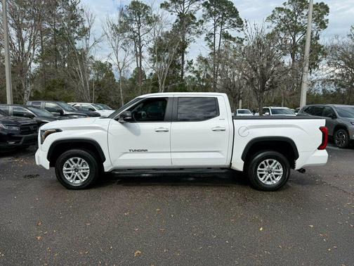 2025 Toyota Tundra SR5