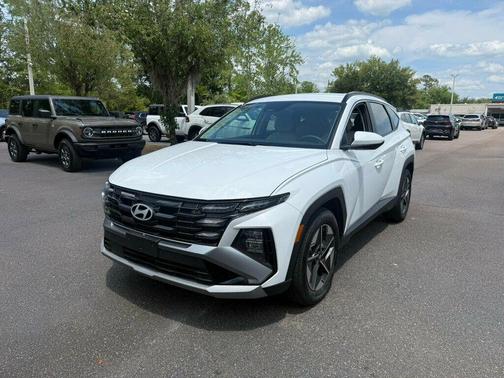 Serenity White Pearl 2025 Hyundai TUCSON SEL