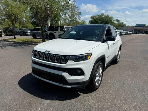 Bright White Clearcoat 2025 Jeep Compass Limited