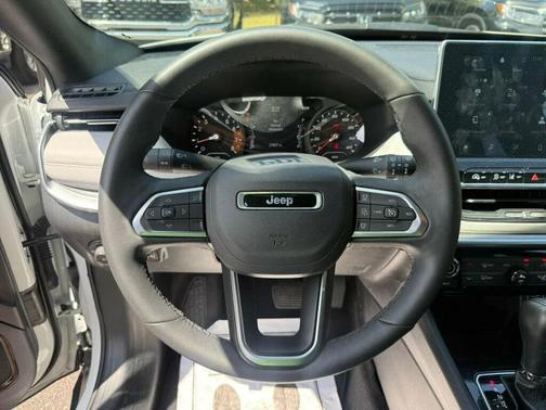 Bright White Clearcoat 2025 Jeep Compass Limited