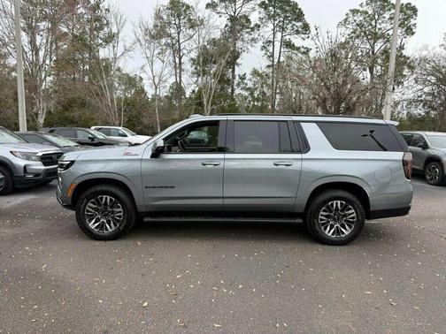 2025 Chevrolet Suburban 4WD Z71