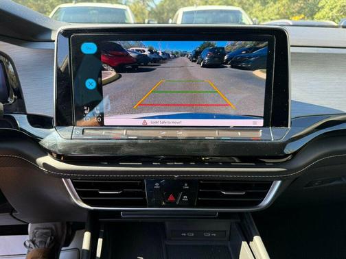 2024 Volkswagen Atlas Cross Sport 2.0T SE