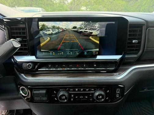 Summit White 2025 Chevrolet Silverado 2500 LT