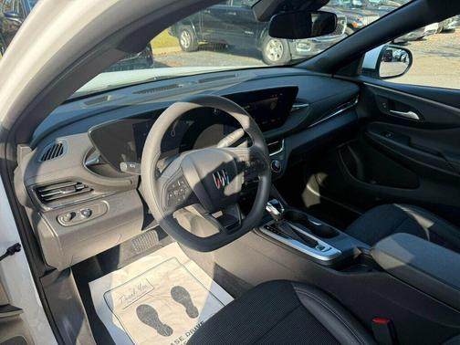 2025 Buick Envista FWD 4dr Preferred