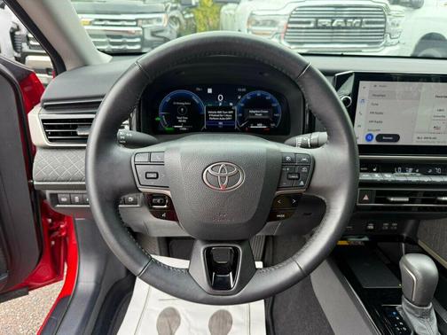 2025 Toyota Camry XLE